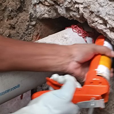 Swelleable sealant application for all construction joint and pipe penetration in concrete construction penetration sealing by